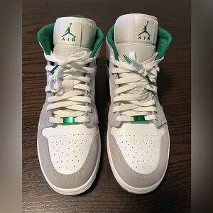 Jordan 1 Mid SE sneakers